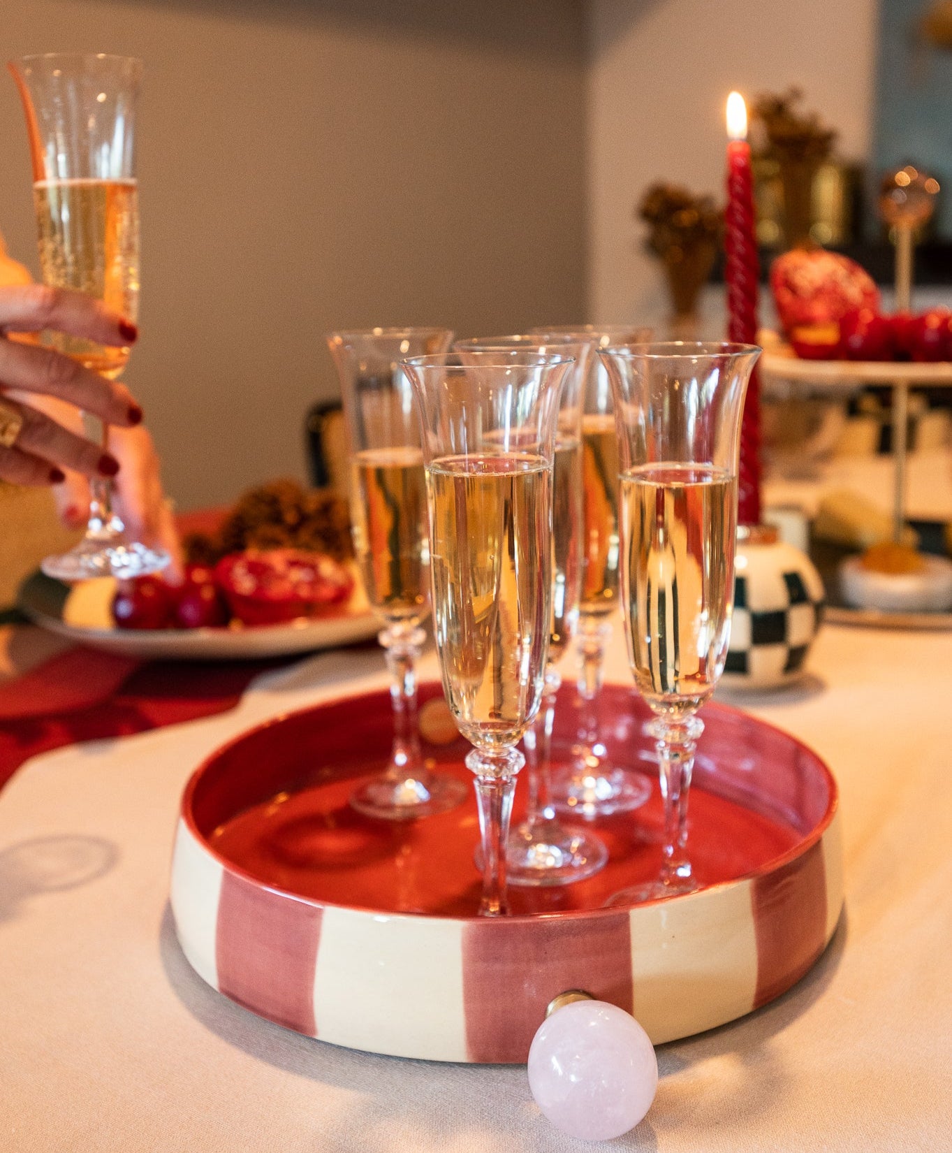 BANDEJA CELINE ROSA EM CERÂMICA – 30CM