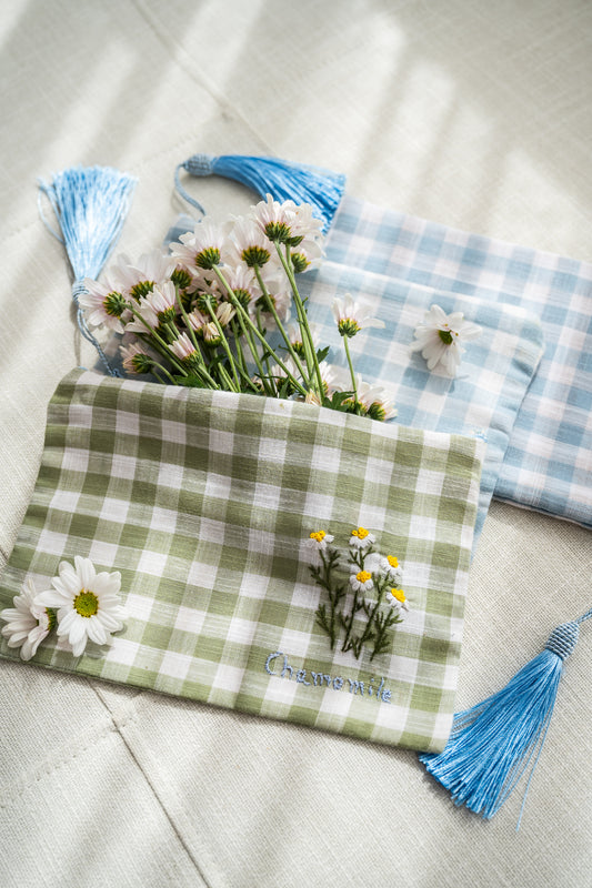 BOLSA CARTEIRA XADREZ COM BORDADO E ZIPER