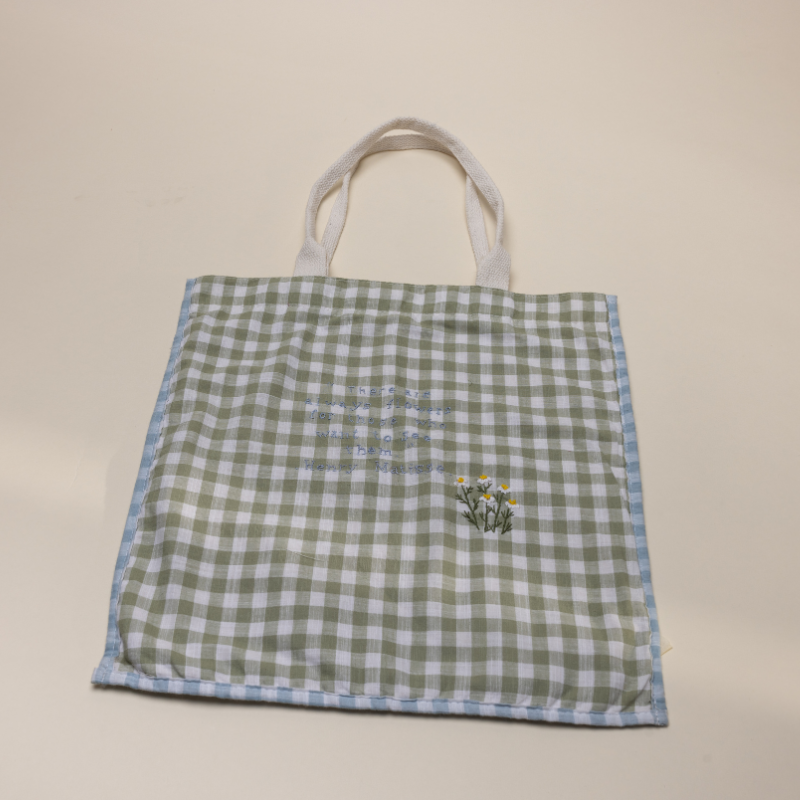 BOLSA MULTIUSO XADREZ COM BORDADO A MAO 03