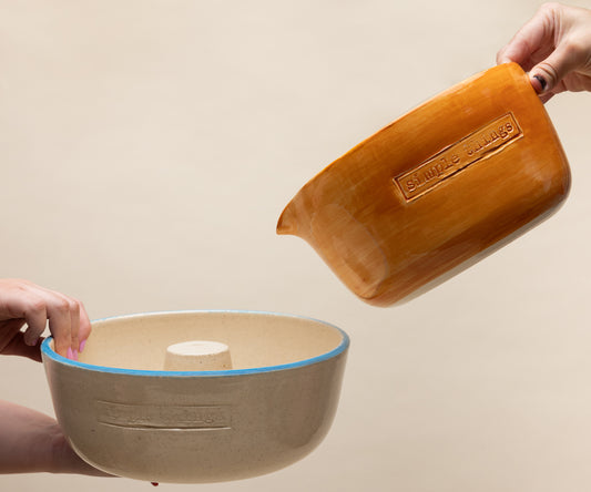 FORMA EM CERAMICA PARA BOLO