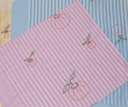 TOALHA RETANGULAR  LISTRADA ROSA COM TANGERINAS