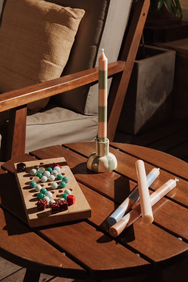 CASTIÇAL LISTRADO EM CERÂMICA – UNITÁRIO