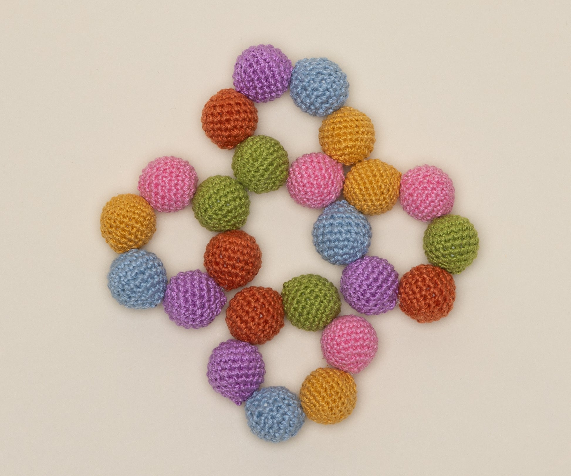 CONJUNTO PORTA GUARDANAPOS BOLINHAS CROCHE COLORIDO 1