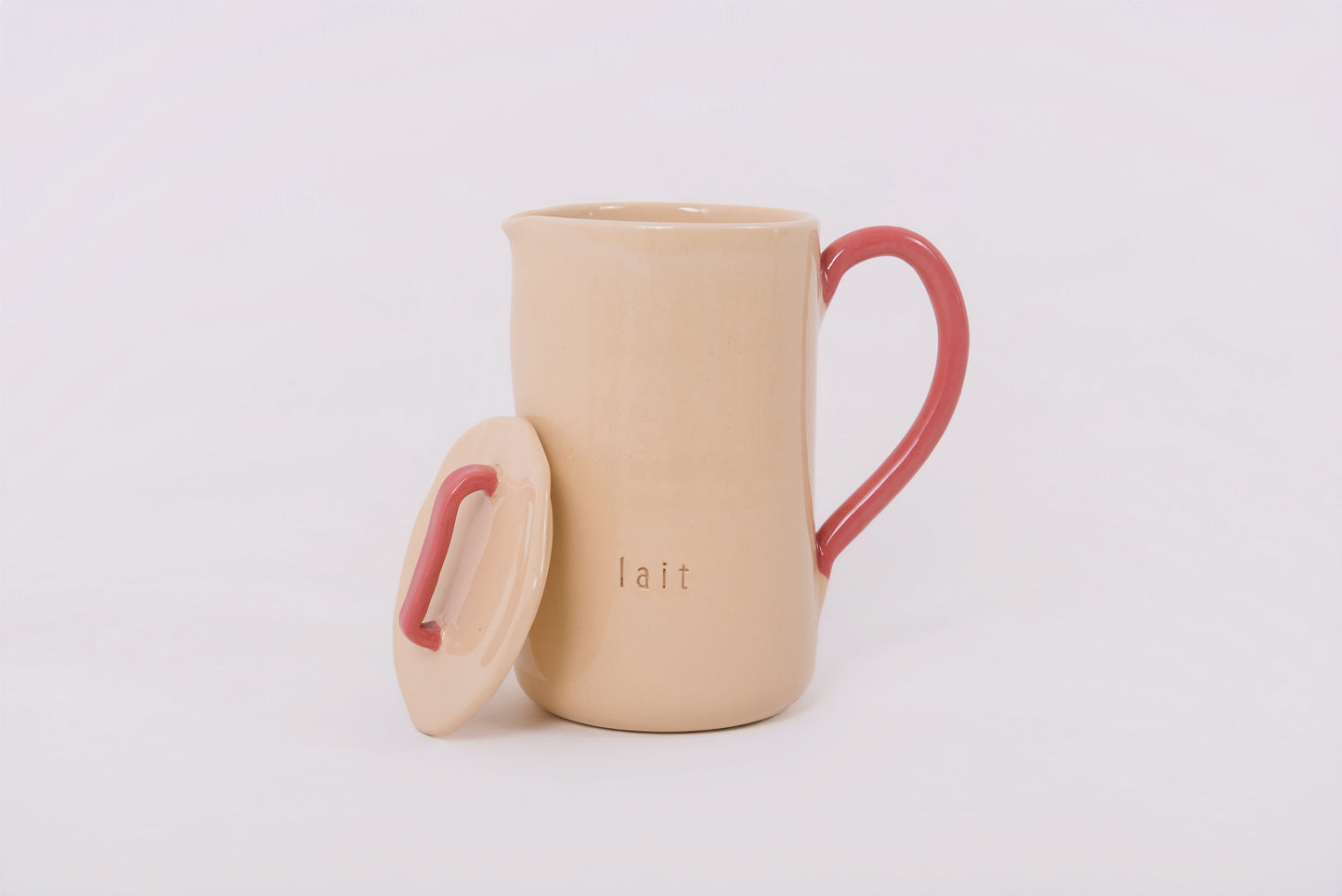 LEITEIRA • LAIT