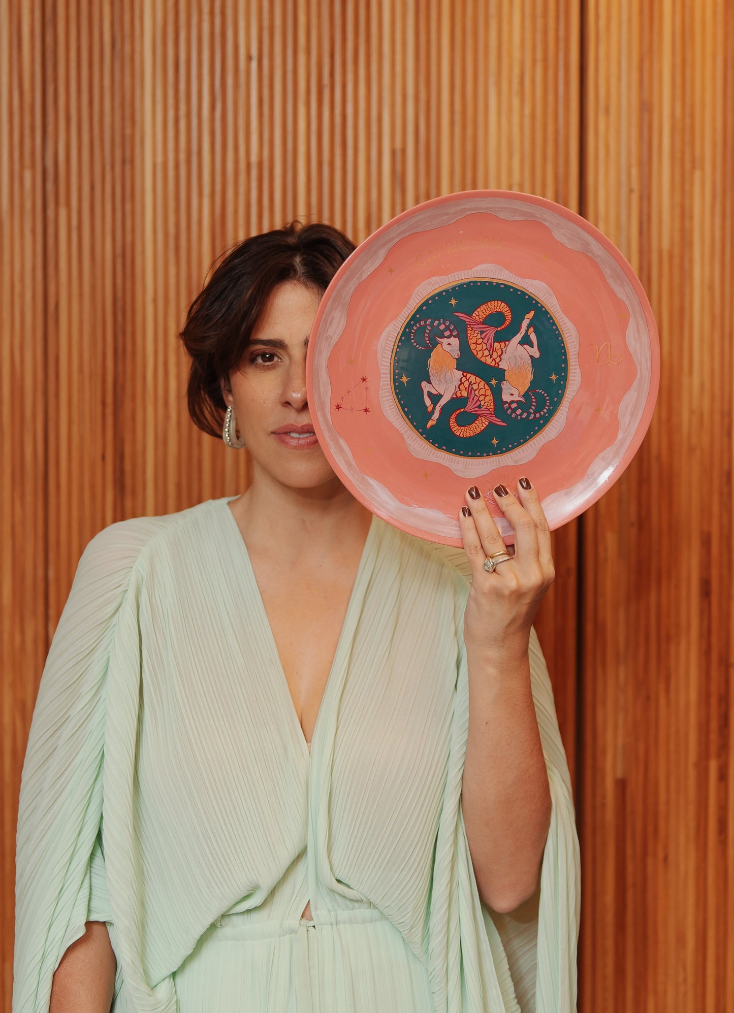 PRATO RASO CAPRICÓRNIO – UNITÁRIO