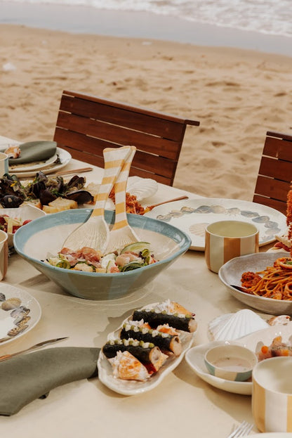 SALADEIRA AZUL LISTRADA DE VERDE – UNITÁRIO