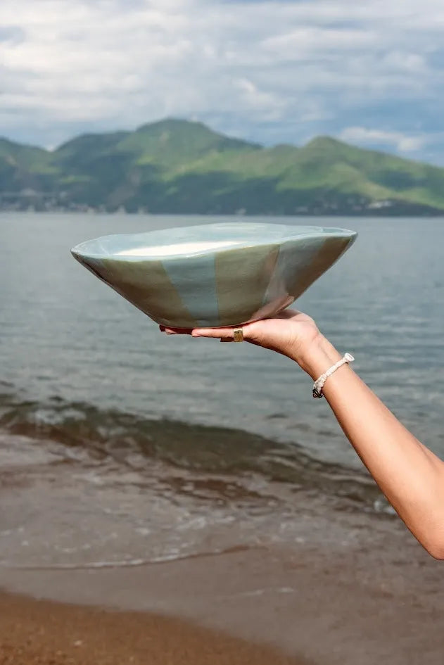 SALADEIRA AZUL LISTRADA DE VERDE – UNITÁRIO