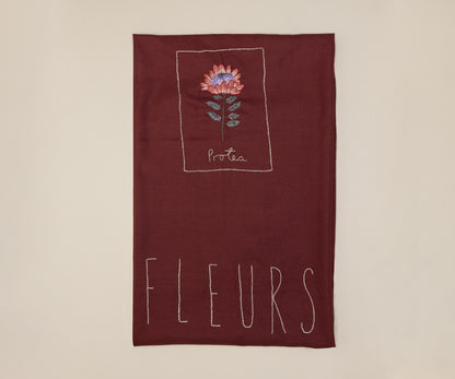 TOALHA DE MESA ALGODAO MARSALA COM FLORES BORDADAS 4